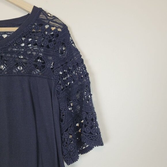 Threads for Thought Women's Black Crochet Lace Top Size Medium - Picture 4 of 10